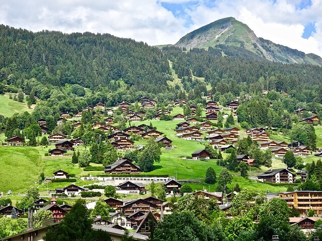 Spedizione di pacchi in villaggi remoti della Svizzera
